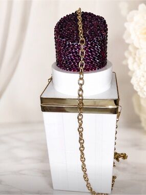 NOVELTY RHINESTONE ENCRUSTED LIPSTICK BAG